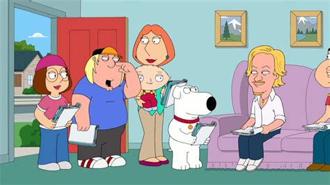 Family Guy: Season 15 .